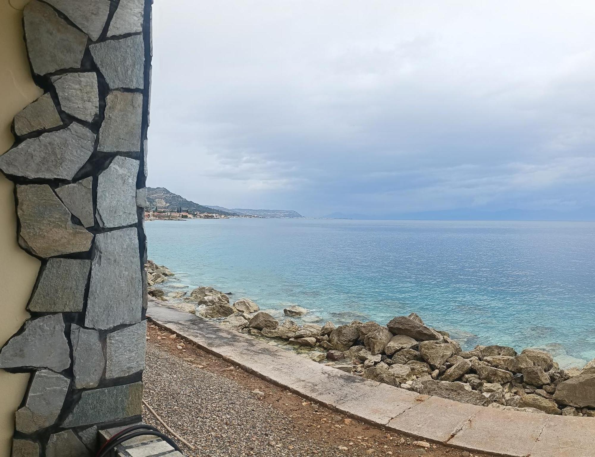 泽尔韦尼翁House Next To The Sea Side公寓 外观 照片