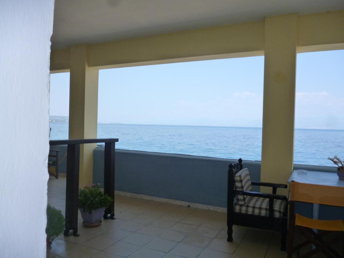 泽尔韦尼翁House Next To The Sea Side公寓 外观 照片
